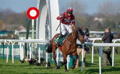 Grand National 2019: Tiger Roll becomes first back .